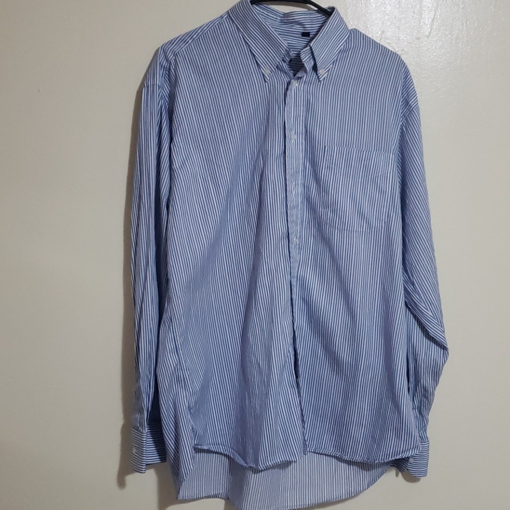 BURBERRY, LONDON. COLOR/PATTERN: BLUE WHITE STRIPE